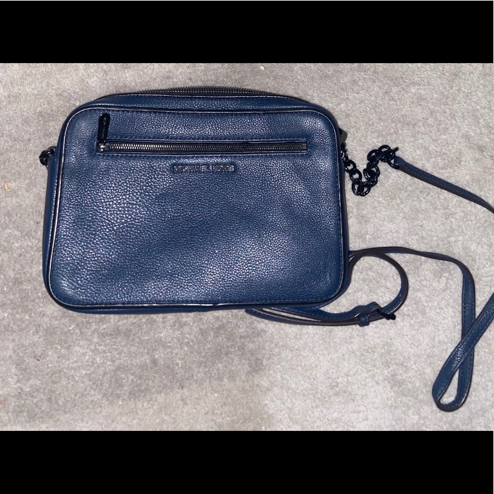 MICHAEL KORS CROSSBODY PURSE